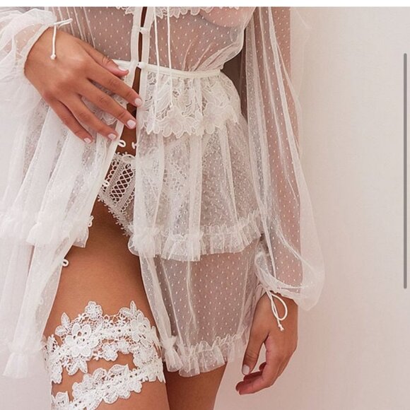 new FOR LOVE AND LEMONS ETERNAL ROSE LACE GARTER BRIDE WEDDING - Picture 2 of 2